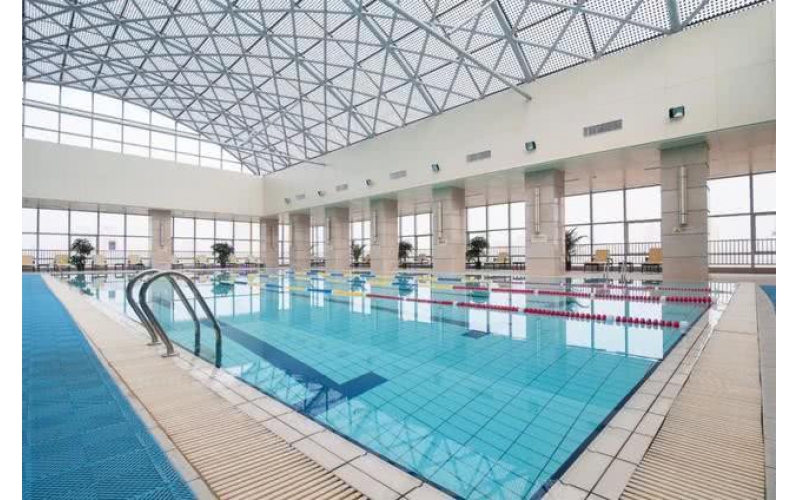 新衛(wèi)生標(biāo)準(zhǔn)實施，我國游泳池水水質(zhì)已接近國外發(fā)達國家和國際泳聯(lián)的標(biāo)準(zhǔn)